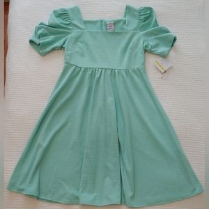 NEW! Puff sleeve dress